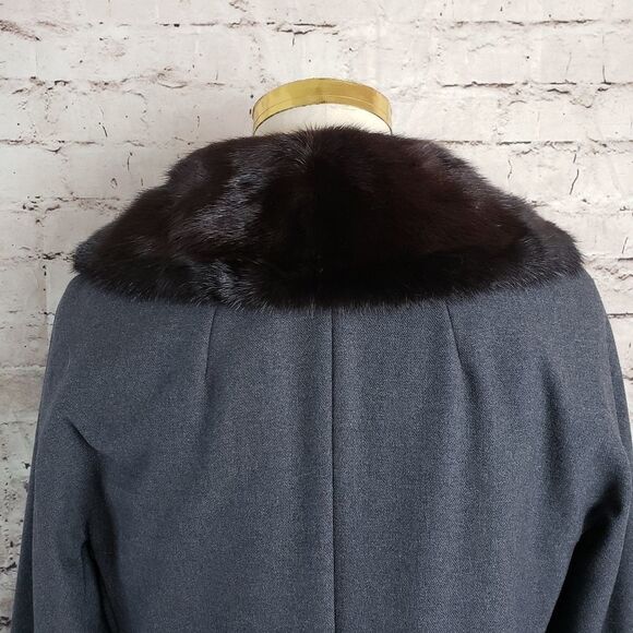 Mid Length Vintage Mink Collar Coat - Picture 5 of 9